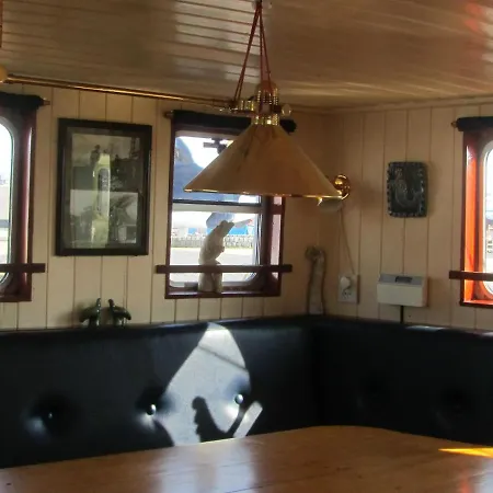 Botel Zeilschip Fortuna